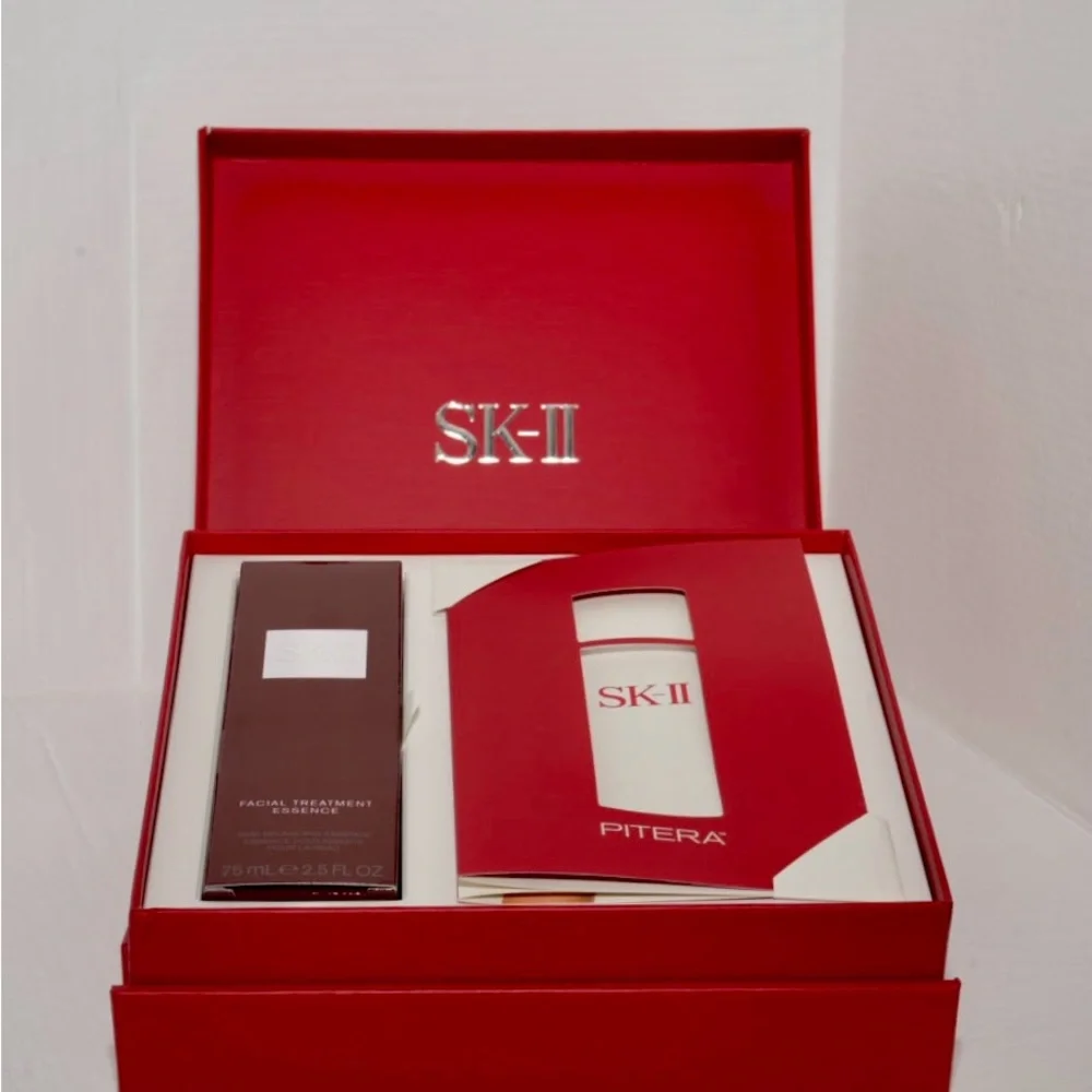 Facial Treatment Essence Anti-Aging‎ Toner in VIP Box